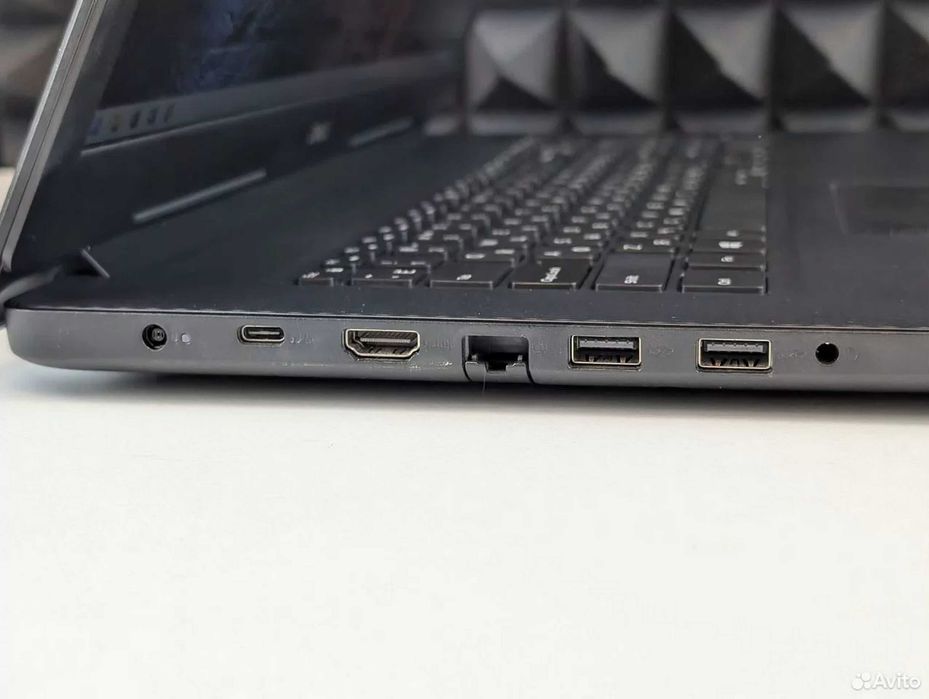 Dell Octacore 17.3" i7/8GB/1TB_Nvme como novo