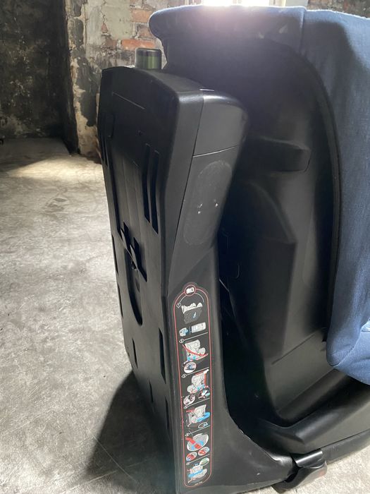 Fotelik obrotowy samochodowy dzieciecy