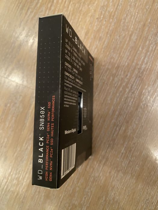 WD Black SN850X 4TB NVMe SSD (WDS400T2X0E)