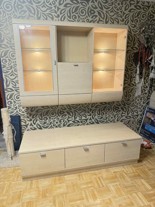 Zestaw mebli do salonu – witryna i 3 komody, Bydgoskie Meble, klon