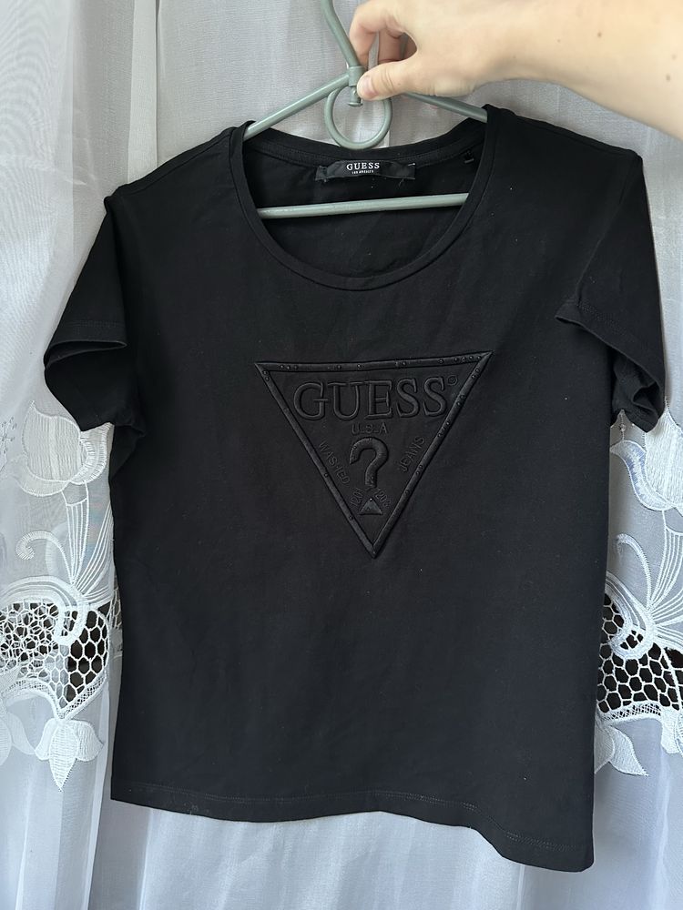 Жіноча брендова футболка Guess