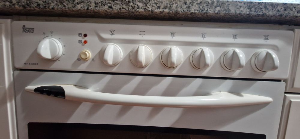 Forno Teka a funcionar perfeitamente