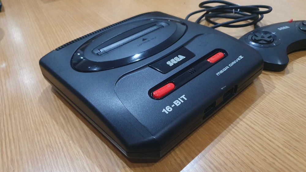 Consola Sega Mega Drive II