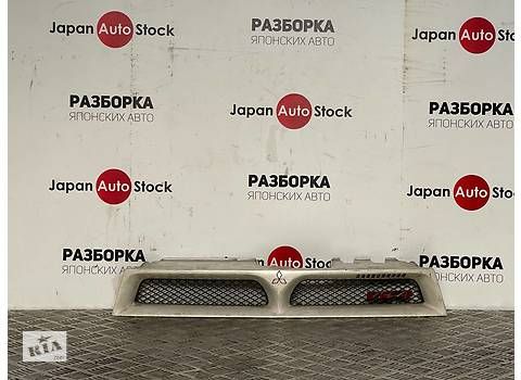 Решітка радіаторна Mitsubishi Galant, рік 1997-2002