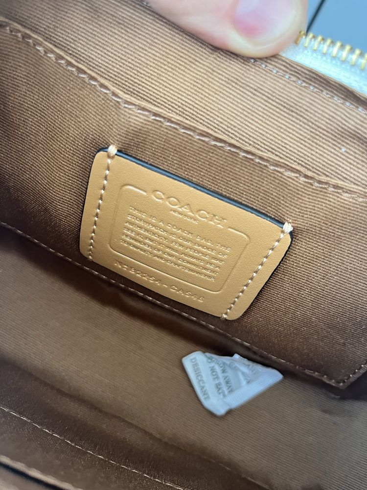 Сумка брендова COACH Teri в біло молочному кольорі