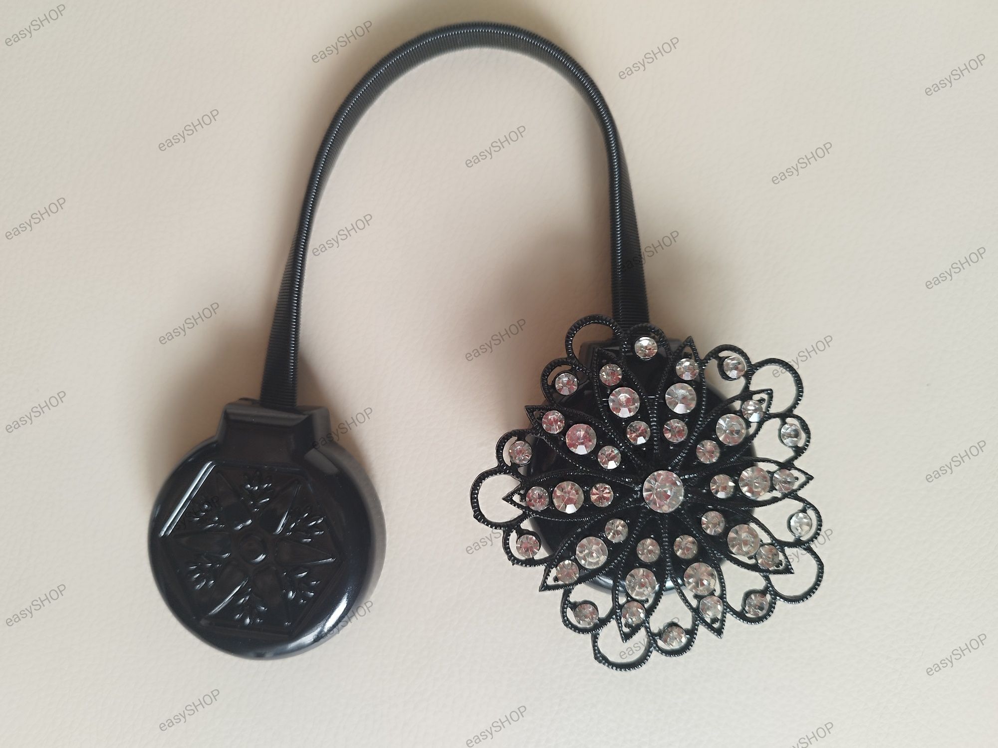 2 czarne magnesy w stylu Glamour do zasłon