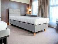 Łóżko hotelowe z materacem