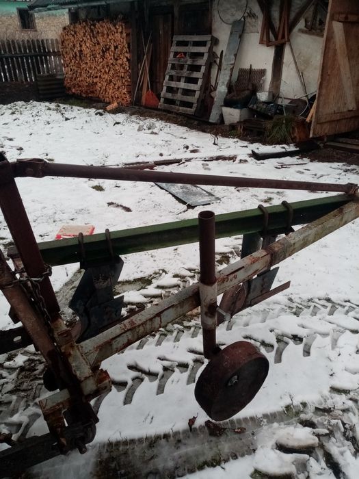 Продам плуг 2 20