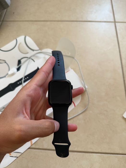Apple Watch SE 44mm GPS+ Cellular