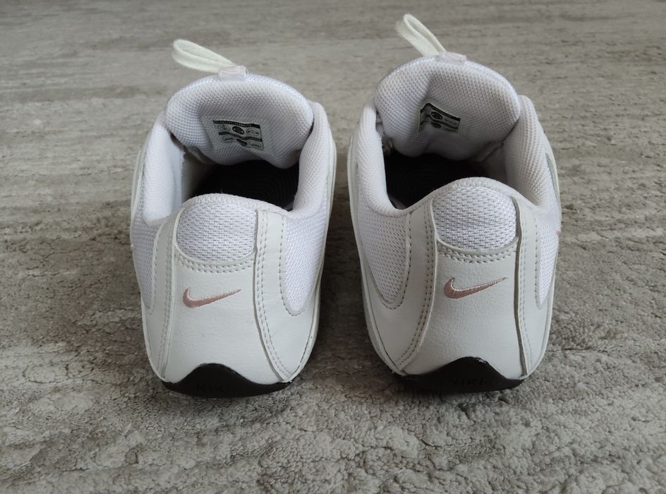 Кроссовки Nike (40 р.)