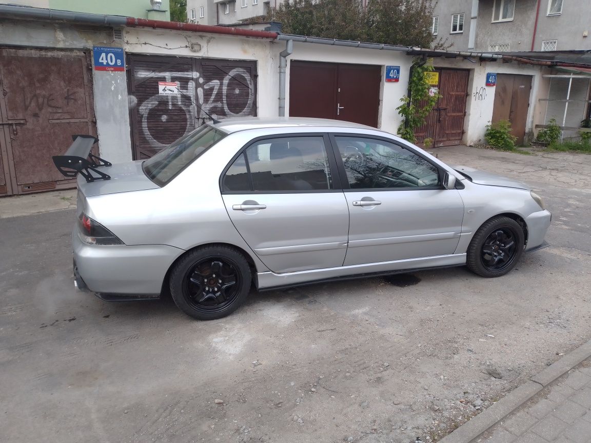 Mitsubishi Lancer 9