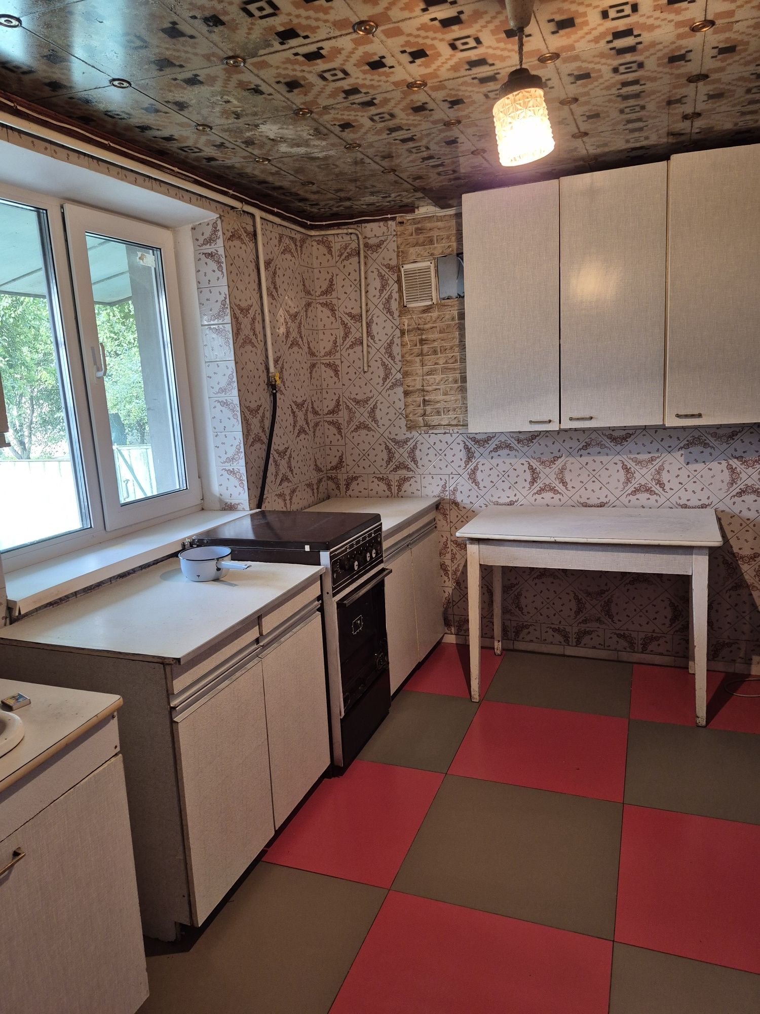 Продаж будинку в м. КРОЛЕВЕЦЬ