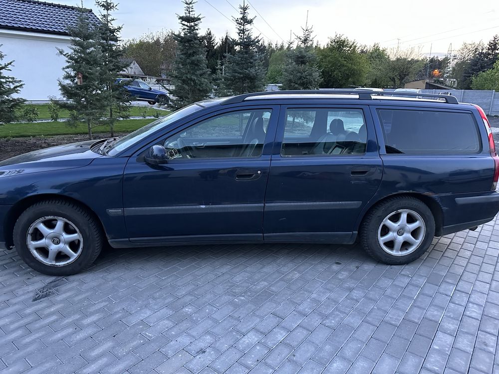 Volvo v70 d5  hak automat