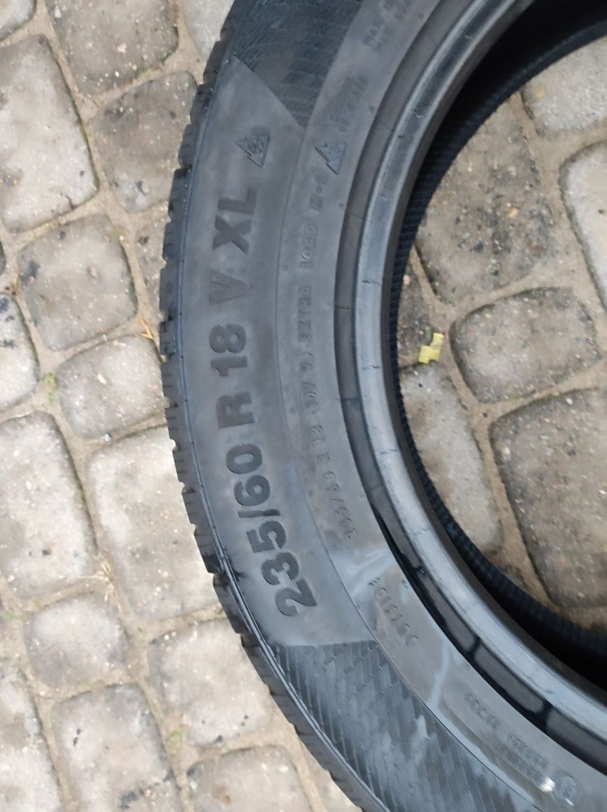 235.60.18 Dwie opony zimowe Continental  WinterContact TS 850P