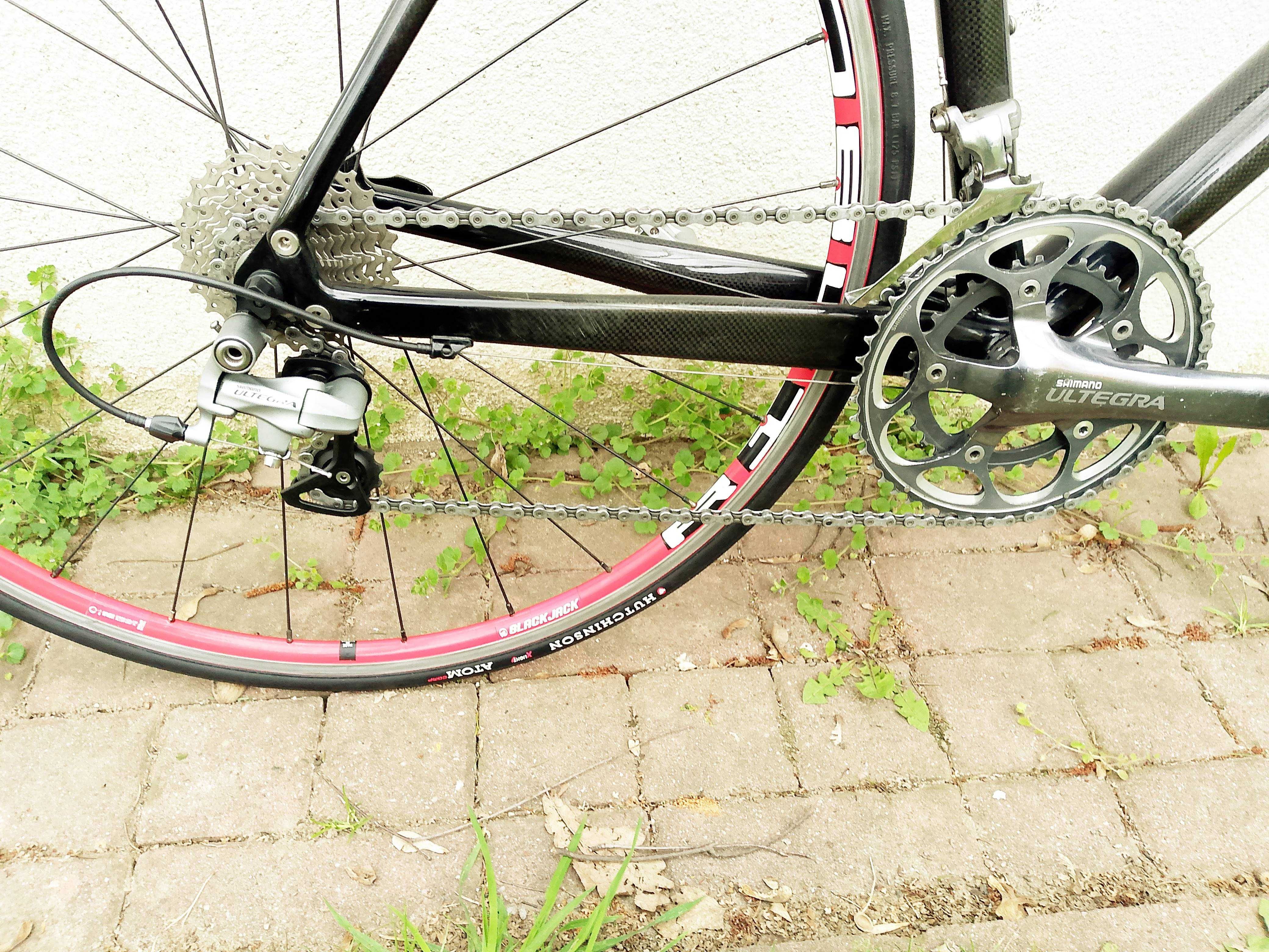 rower szosowy BMW M carbon racer, pełna ultegra, waga7.9kg po serwisie