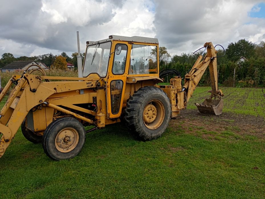 Sprzedam koparko ładowarkę MF
