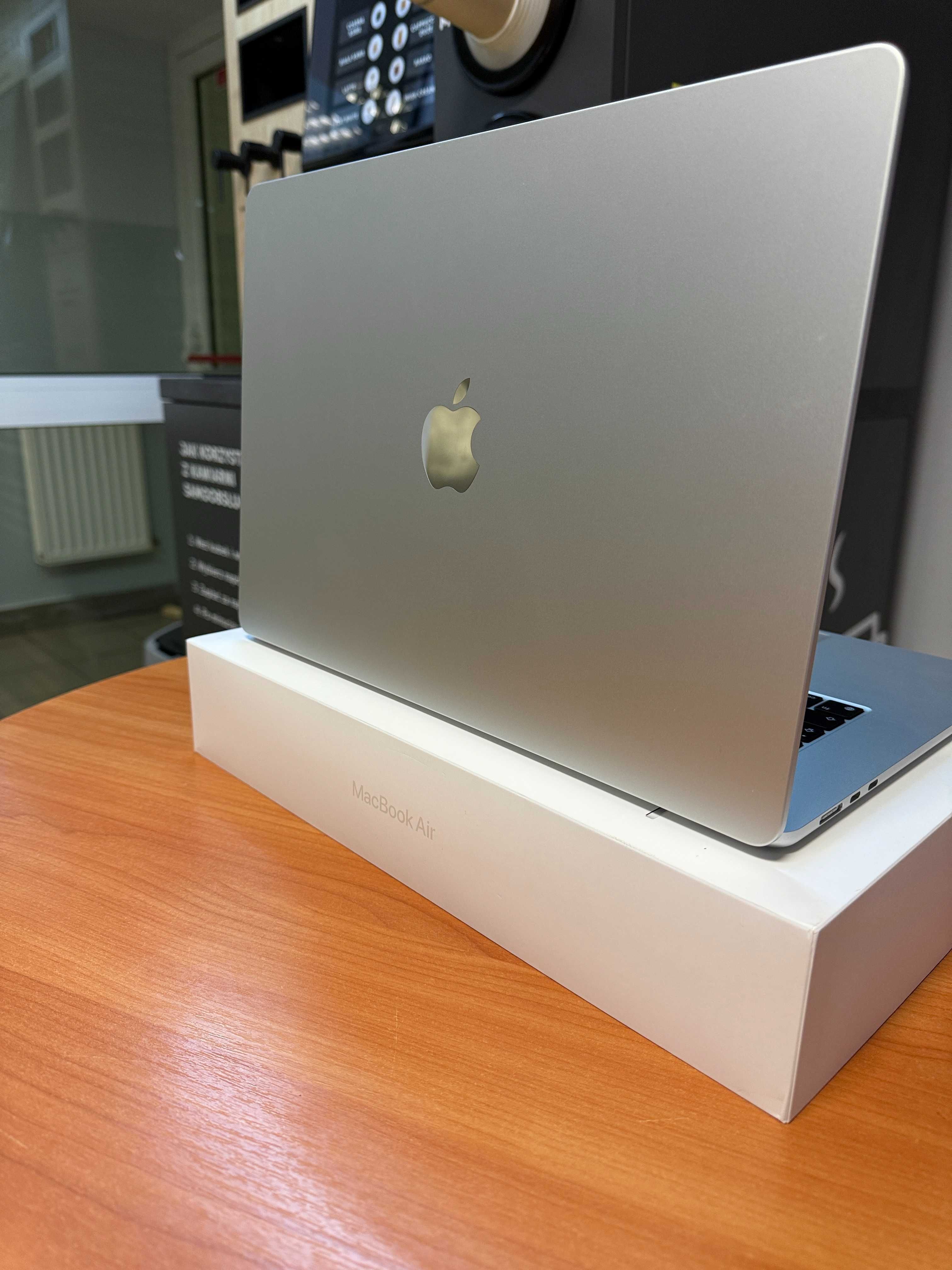 Apple Macbook Air M2 15 - Wrocław
