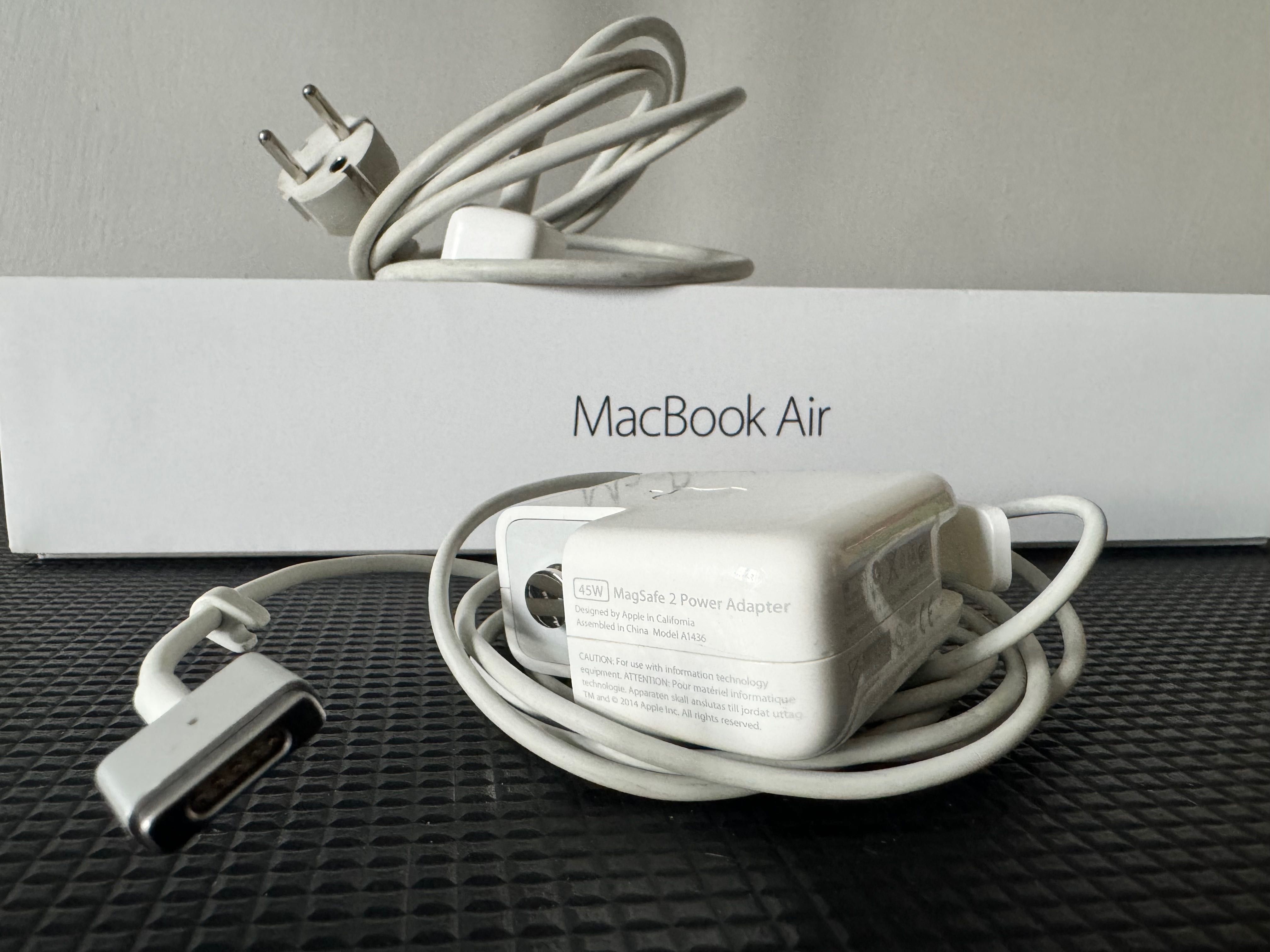 MacBook Air A1466, 2015 8 Gb 256 GB Sonoma, Idealny
