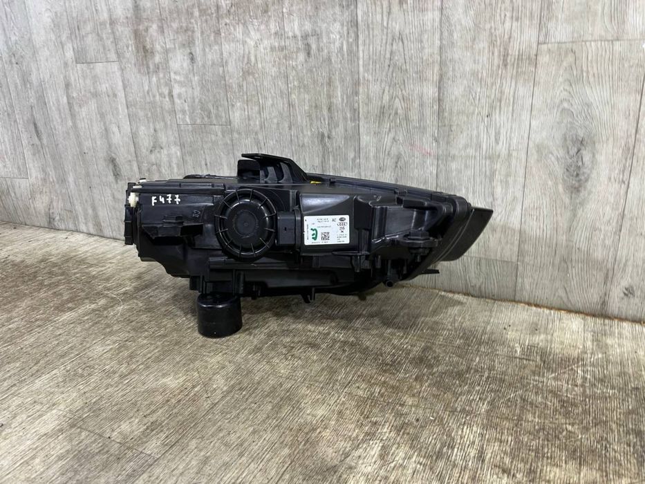 Фара передняя левая Audi A3 8V ( 2012 2013 2014 2015 2016 г. )