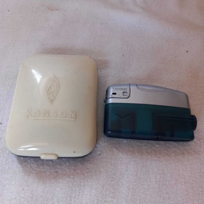 Isqueiro RONSON com caixa