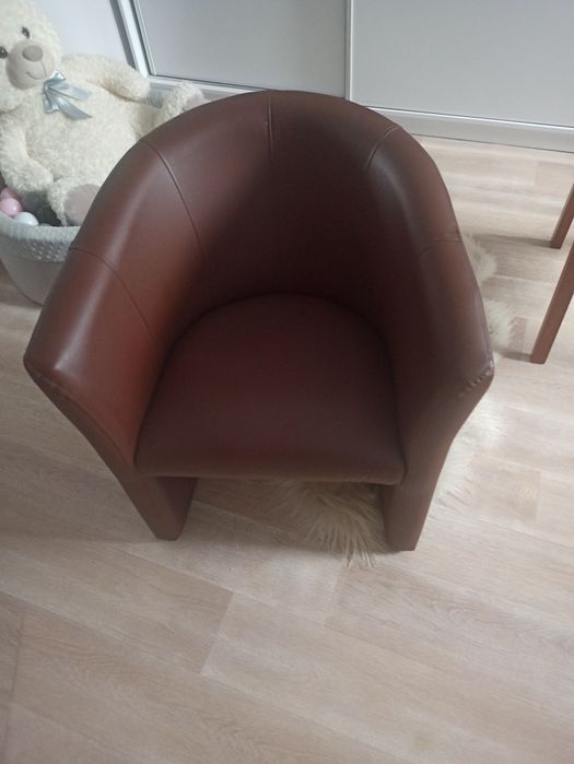 Sprzedam fotel brązowy