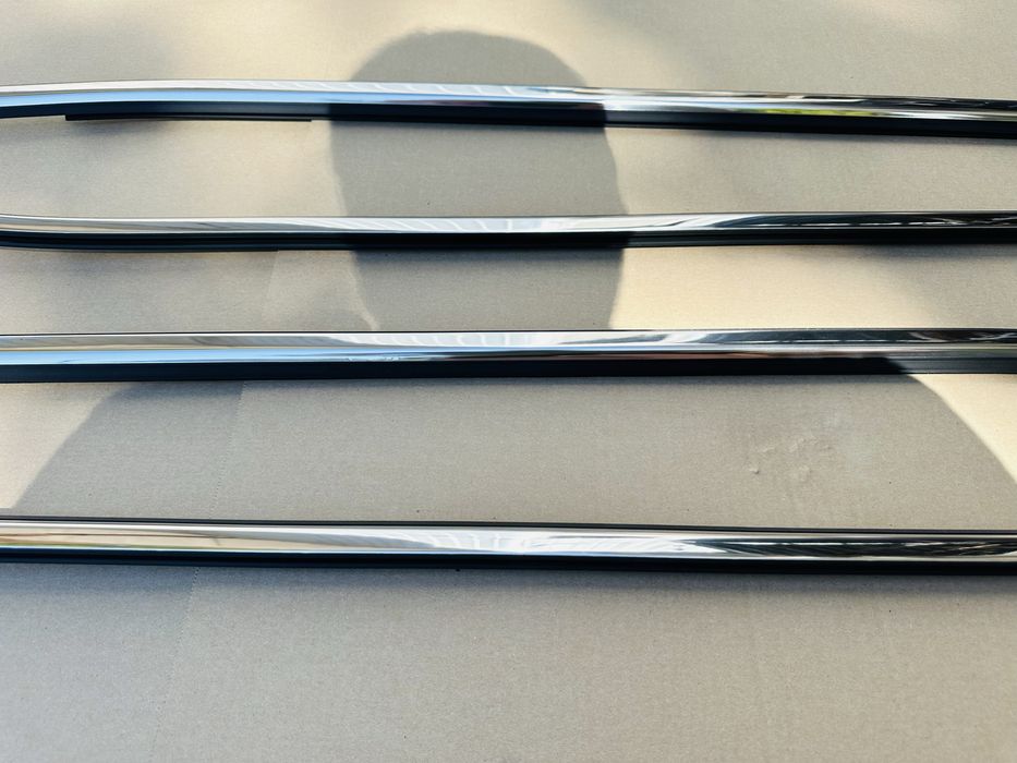 Молдінг, хром двері-скла нижній Nissan Rogue 2014, 2017