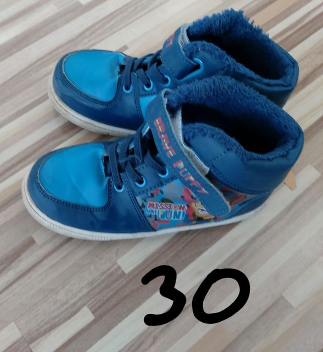 Buty dla chłopca sprzedam