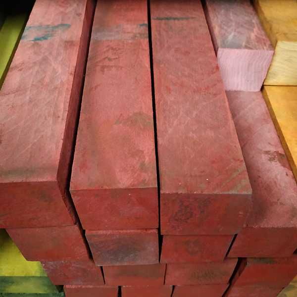 Граб черный для рукоятей ножей и шампуров.