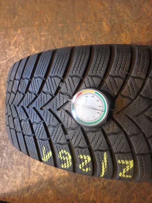 205/55r16 205/55/16 Bridgestone Blizzak LM-001 Evo Z/261