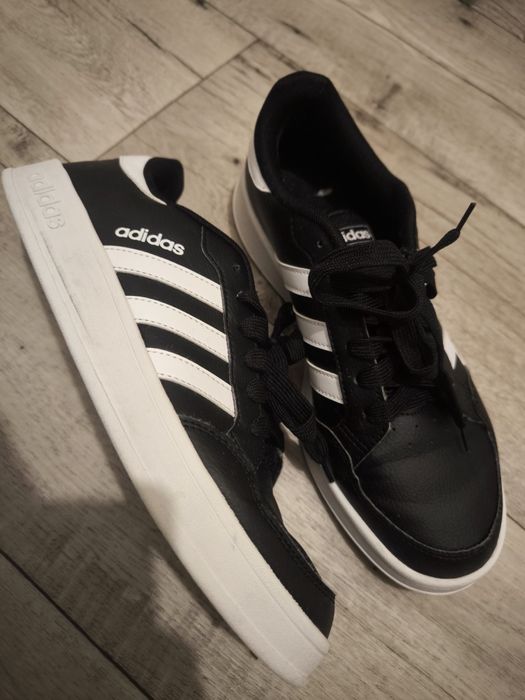 Кросівки Адідас 43