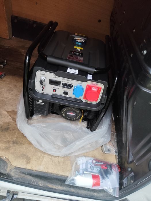 Porządny agregat prądotwórczy 7KW 3 fazy Kronhers KN5170RS