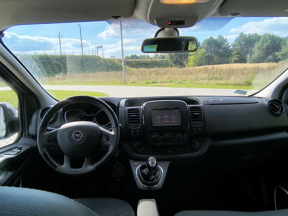 Sprzedam Opel Vivaro 2017r salon Polska