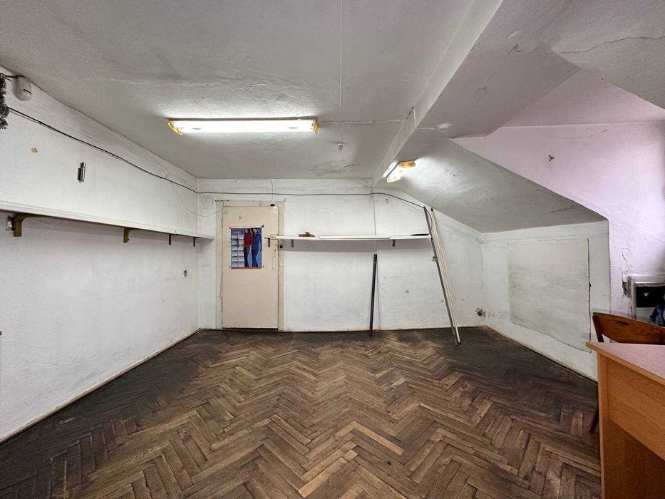 Комерційне приміщення у центрі