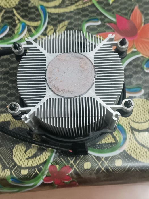кулер для охлаждения процессора AMD wraith stealth ам4 RGB