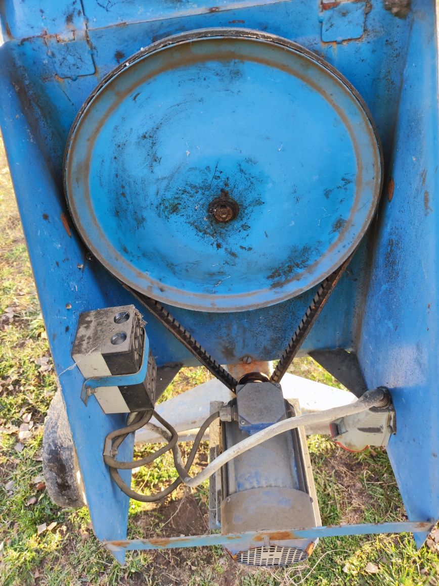 Betoniarka agro-wikt 200 l