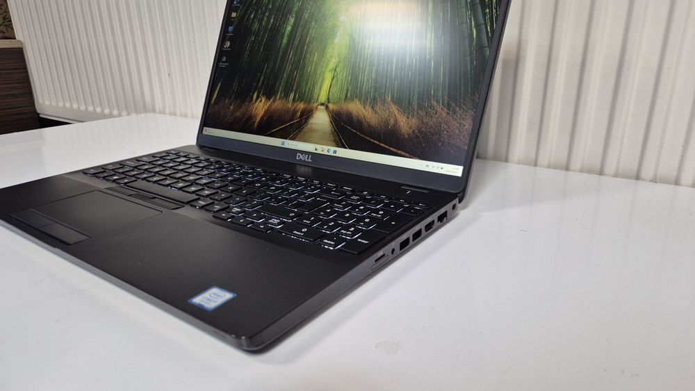 Dell Precision 3540 15,6FHD/i7-8565U/WX2100/32GB/512SSD/WIN11