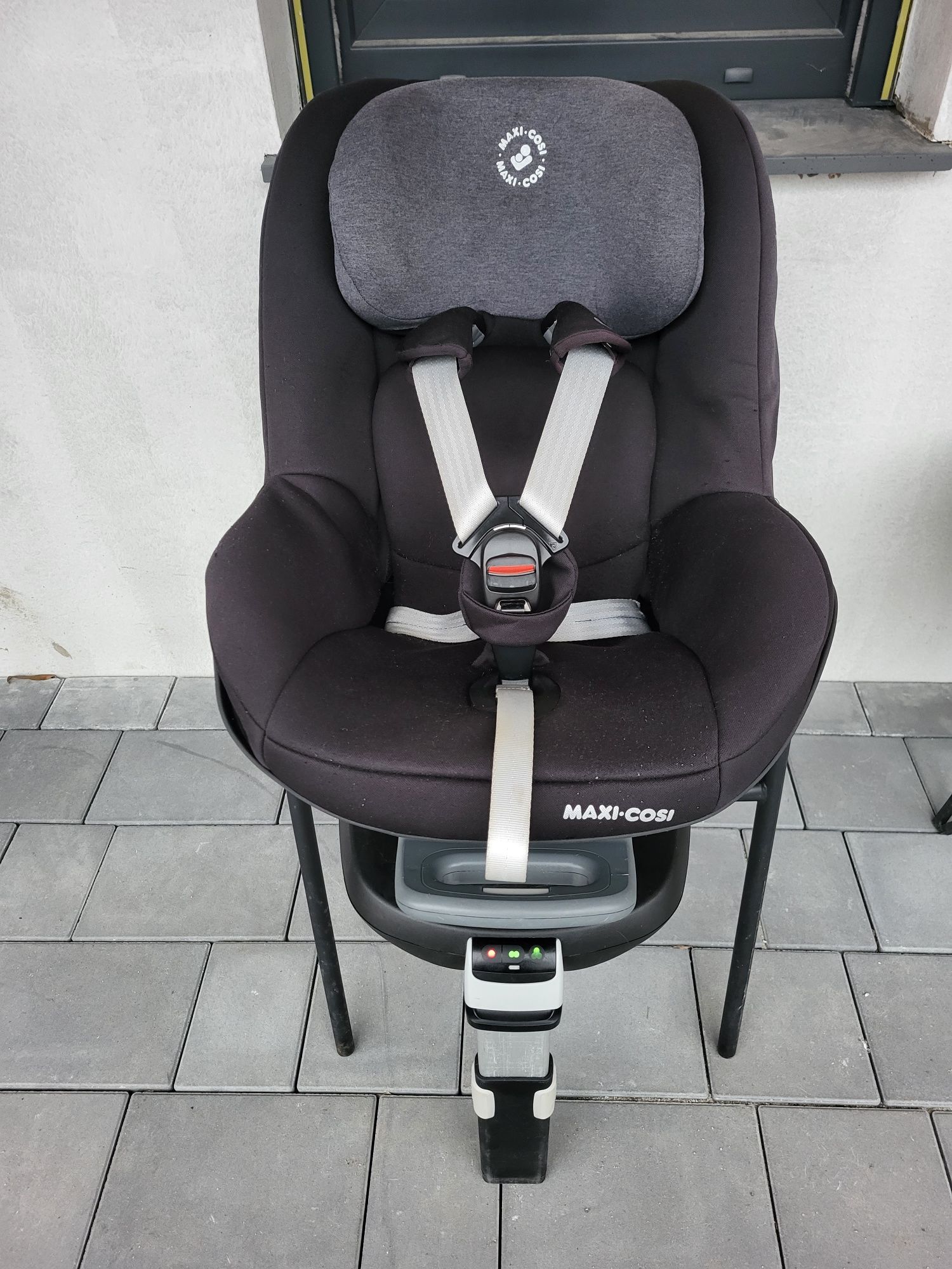 Maxi Cosi Pearl 9-18 kg + baza Family Fix