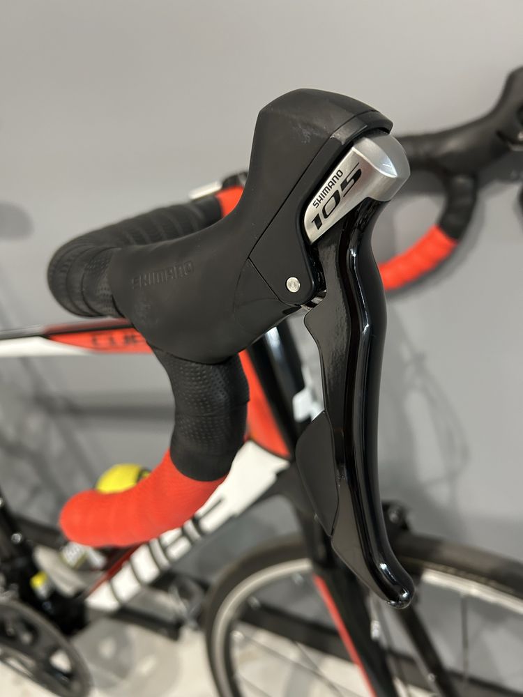 Rower CUBE Attain CMPT Carbon 58 | Shimano 105
