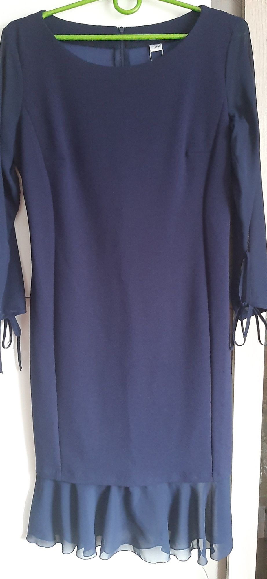 Granatowa sukienka z woalowym rękawem m biust 92 cm do 110