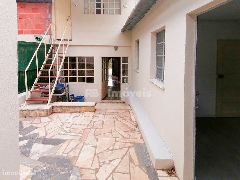 Moradia T2+1 com espaço exterior - Alto do Piolhinho, Tomar