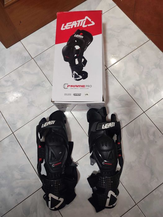 Vendo Joelheiras como novas