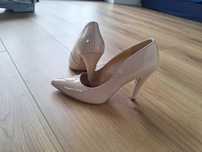 Buty ryłko 36 nude kremowe