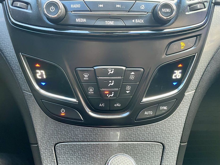 Авто опель інсігнія Opel Insignia 2015