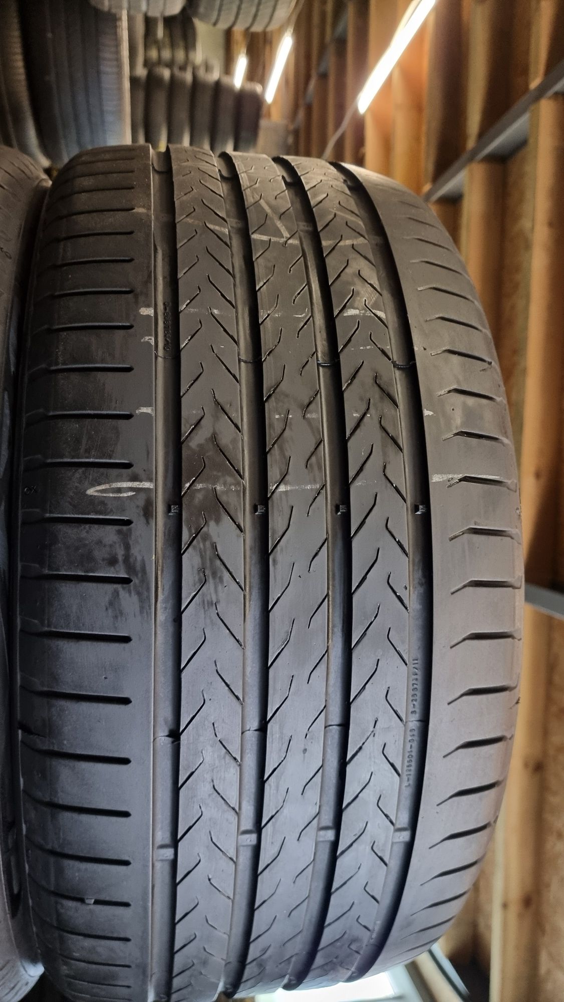 Шини літні 285х40хR20 Continental EcoContact6 Q MO / 4 Шт 95%Протектор