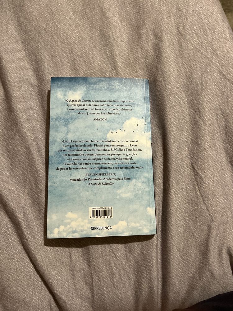 Livro “O rapaz  do Caixote de madeira