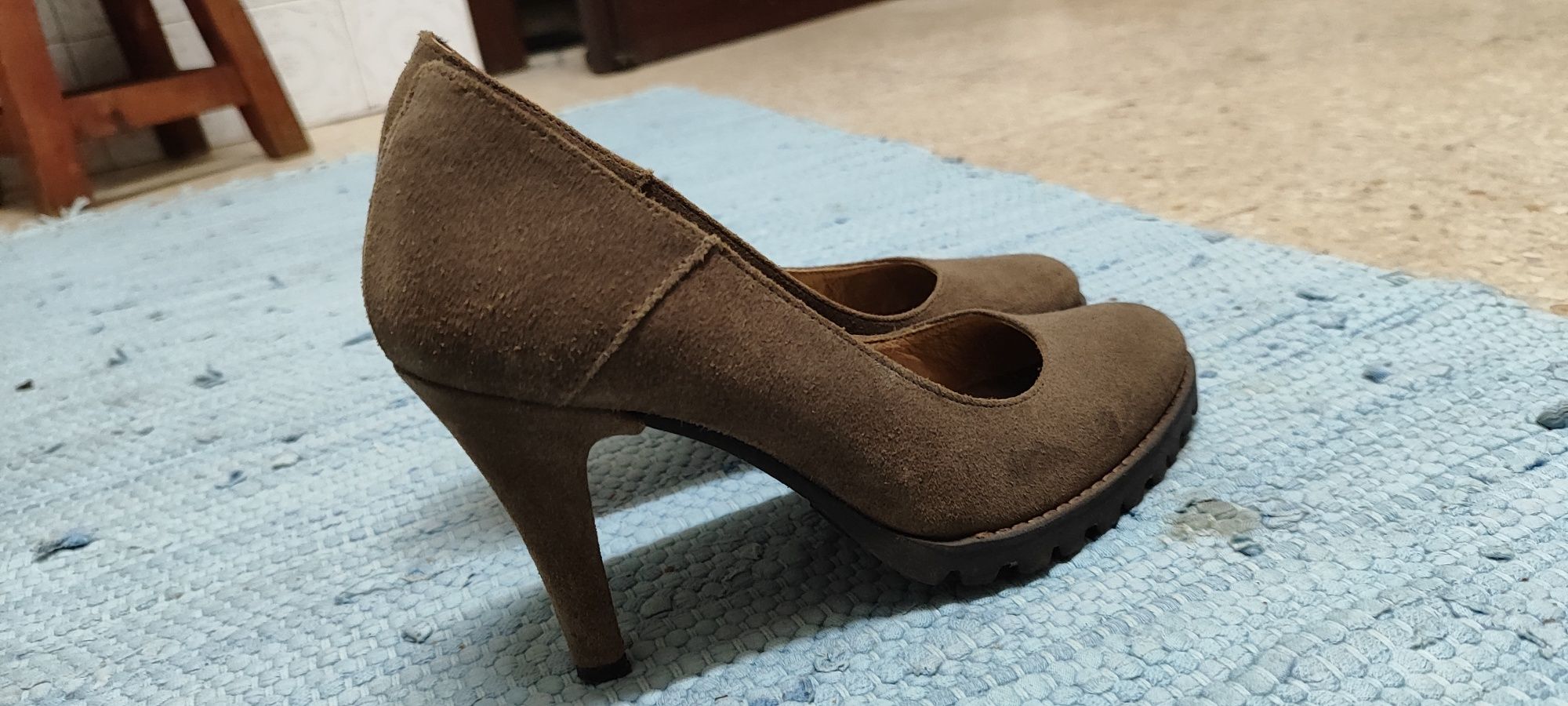 Sapatos de Salto Seaside Camurça 37