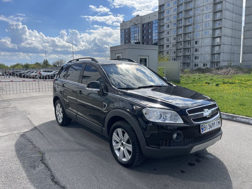 Chevrolet Captiva 4x4 2.4 Газ/ бенз Автомат