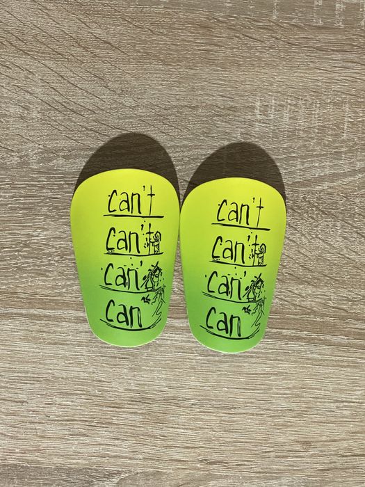 Футбольные щитки can’t