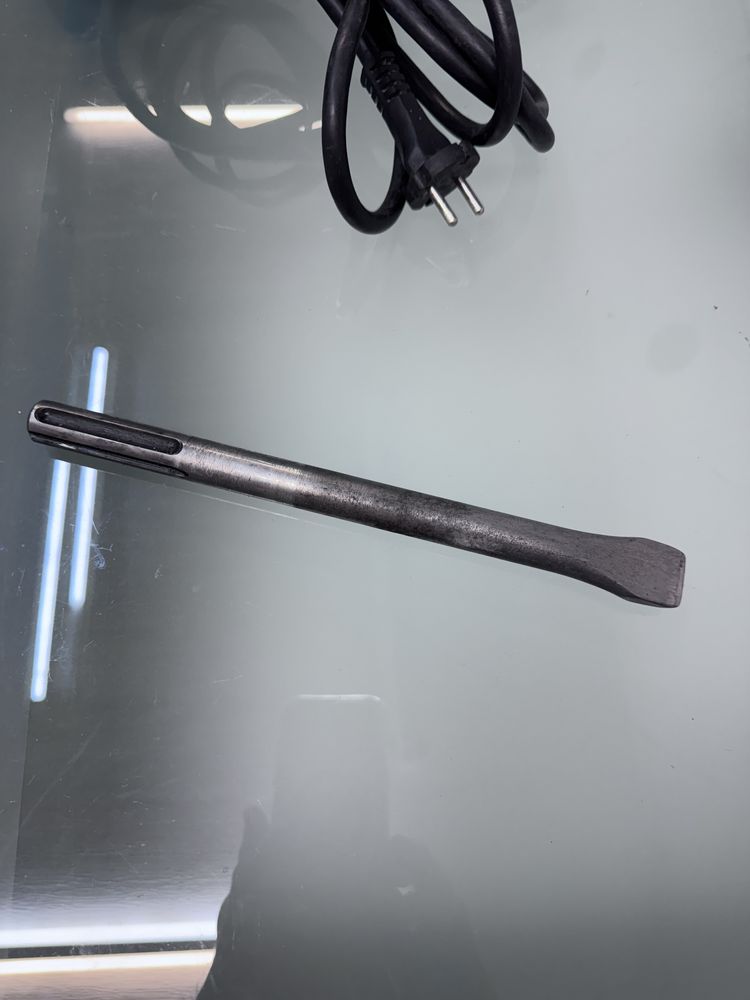 Makita HM0860C młot