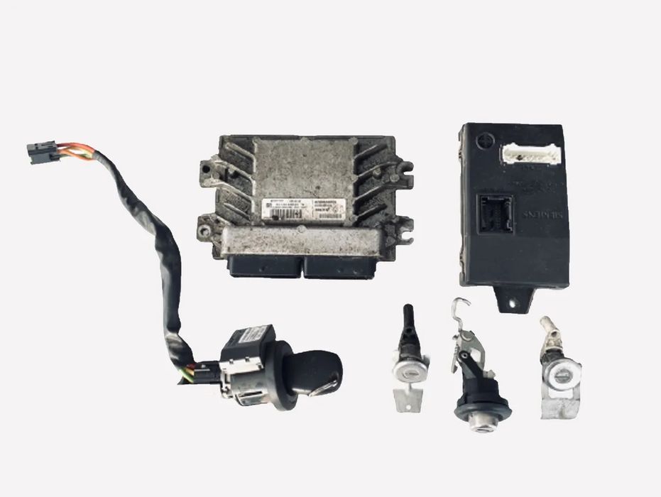 Блок управління двигуном Renault Dacia Logan Sandero 1.4 8V